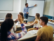 https://lmse-ppd.lemediasocial-emploi.fr/media/cache/articles_thumbnail/uploads/images/articles-small/5ee13649e24bb_Conseils_Formation DEES v2.jpeg